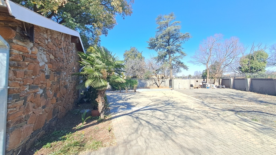 16 Bedroom Property for Sale in Universitas Free State